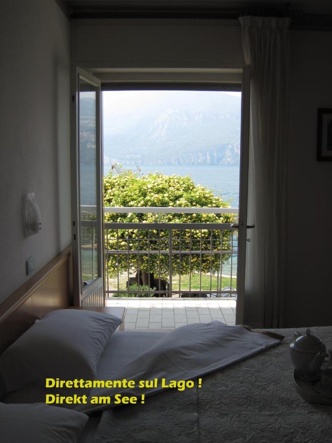 Piccolo Hotel Direkt Am See Brenzone sul Garda Ngoại thất bức ảnh